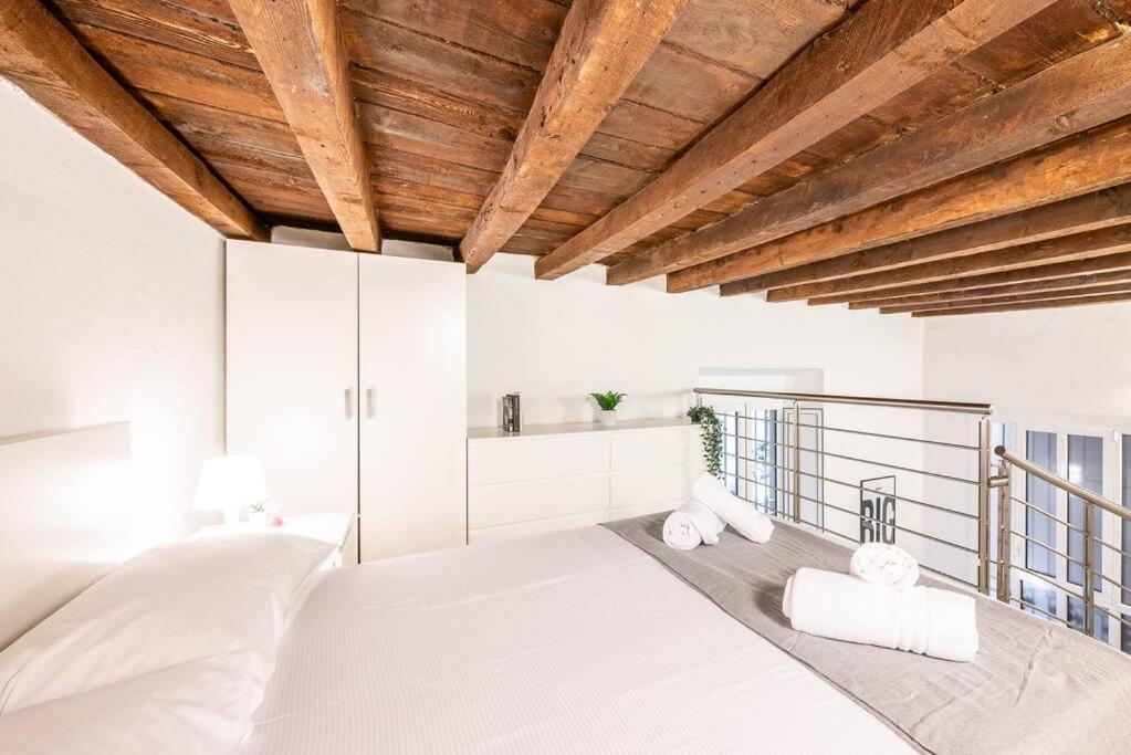 Verdi'S Nest - Loft With Wifi And Netflix Milano Ngoại thất bức ảnh